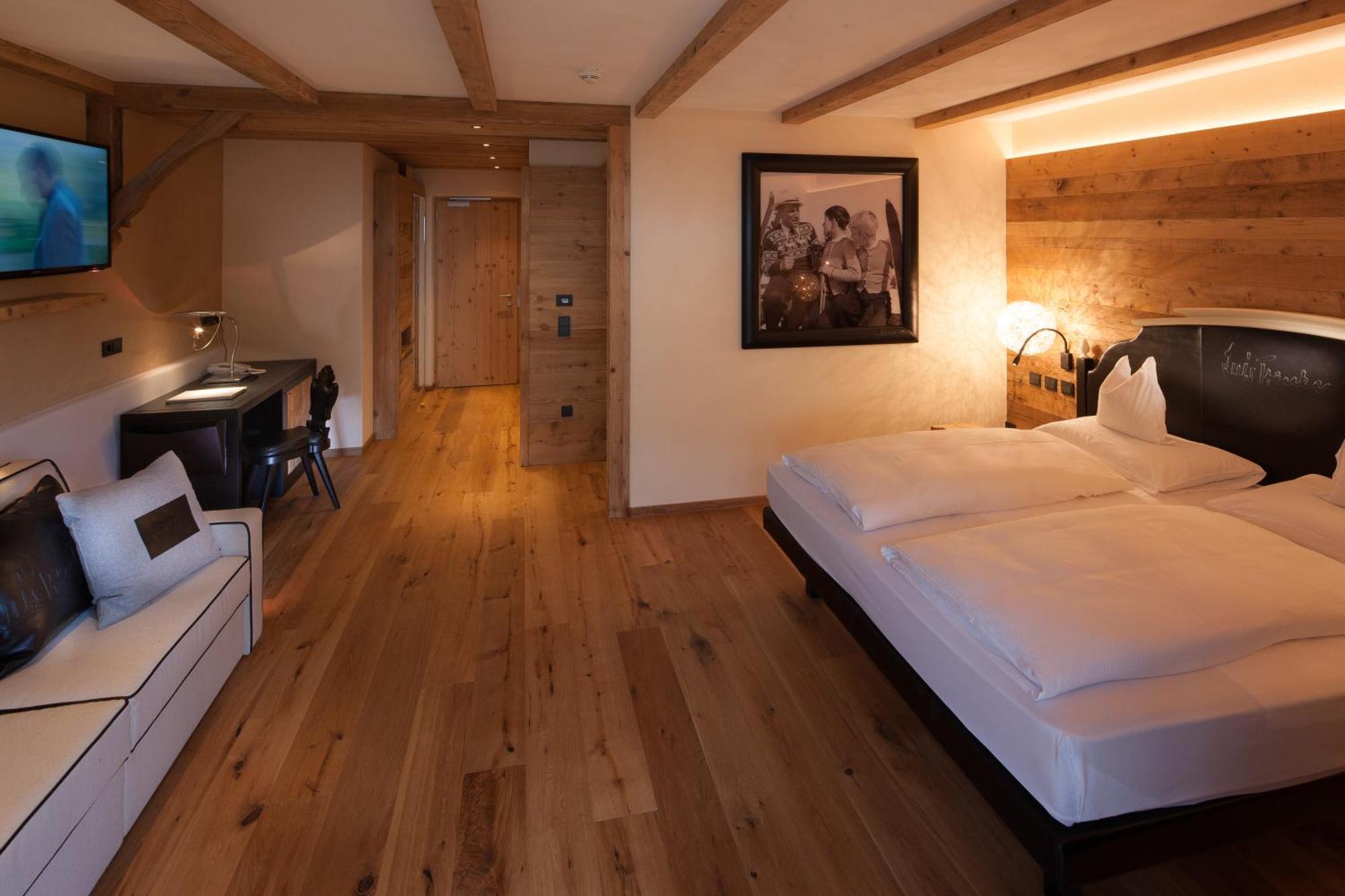 Dolomites Living Hotel Tirler Alpe Di Siusi Oda fotoğraf